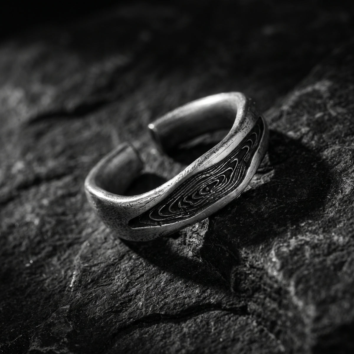 La bague ouverte Wood Grain