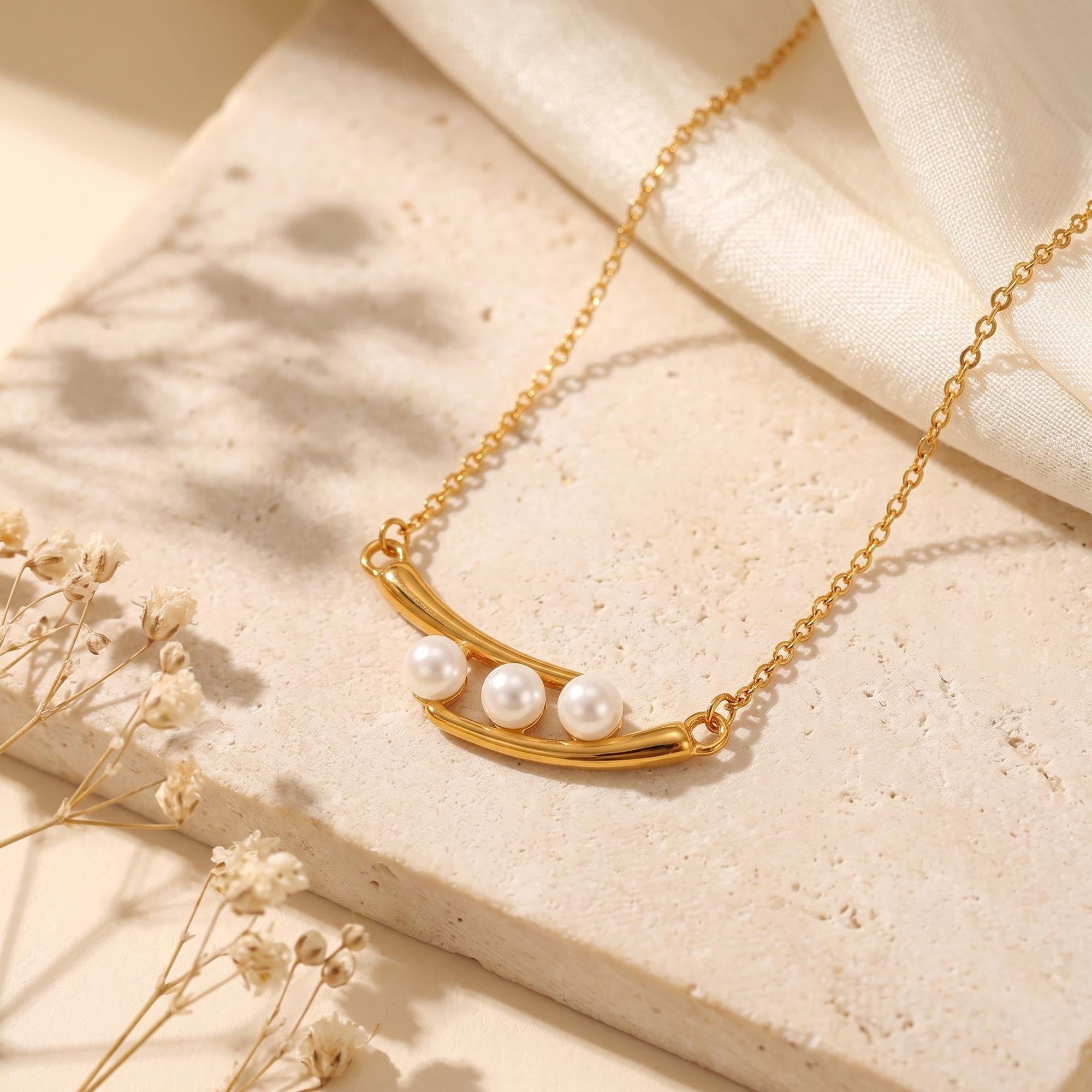 The Aura Pearl Crescent Necklace