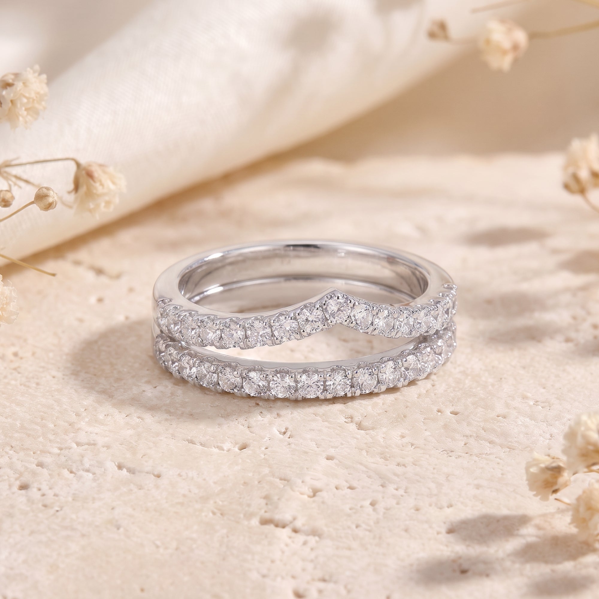 La bague à double chevron