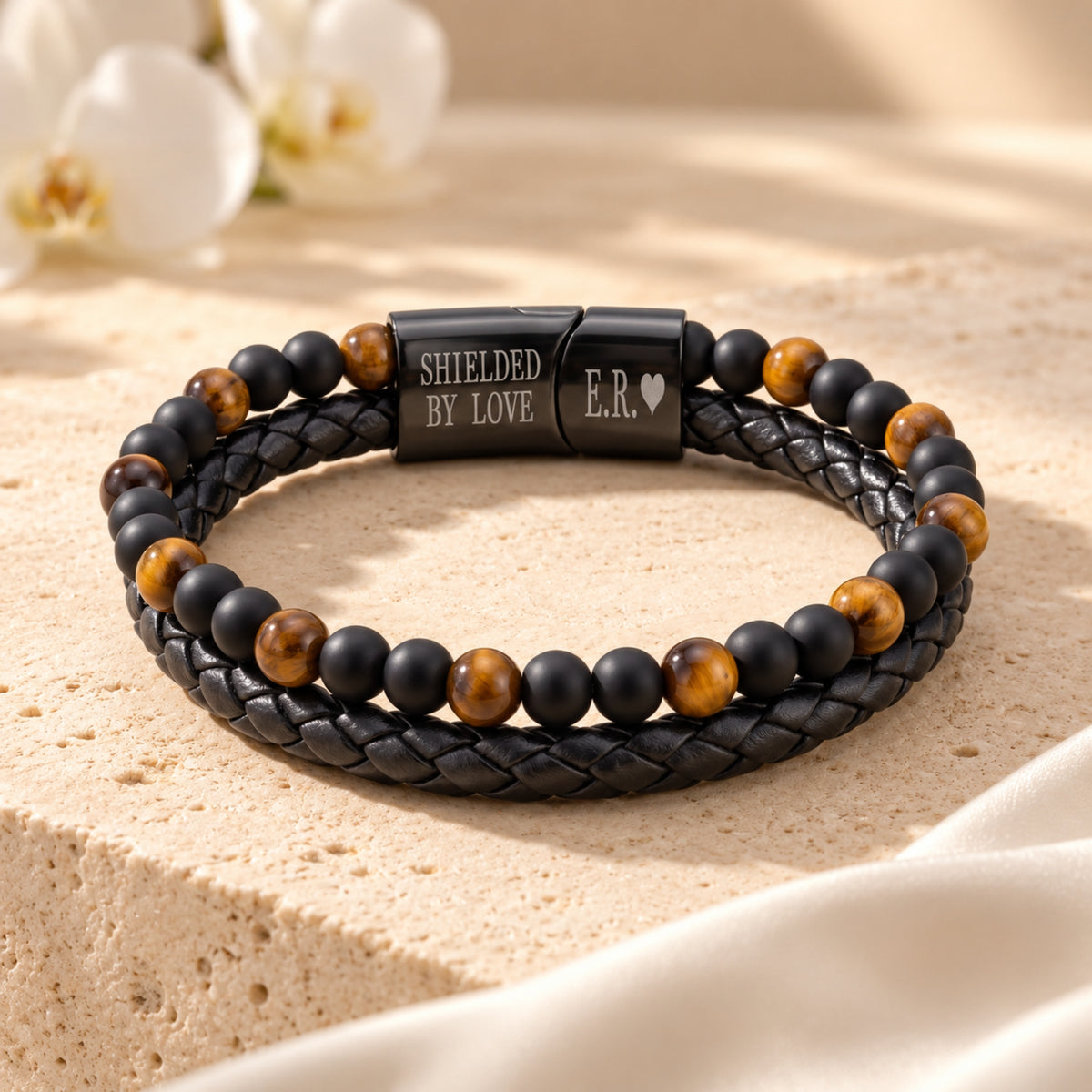 Le bracelet à double rang de pierre œil-de-tigre