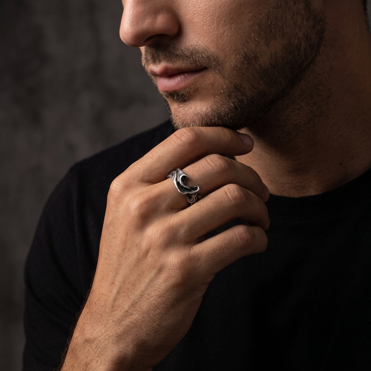 Der offene Ring „Skulpturierte Welle“