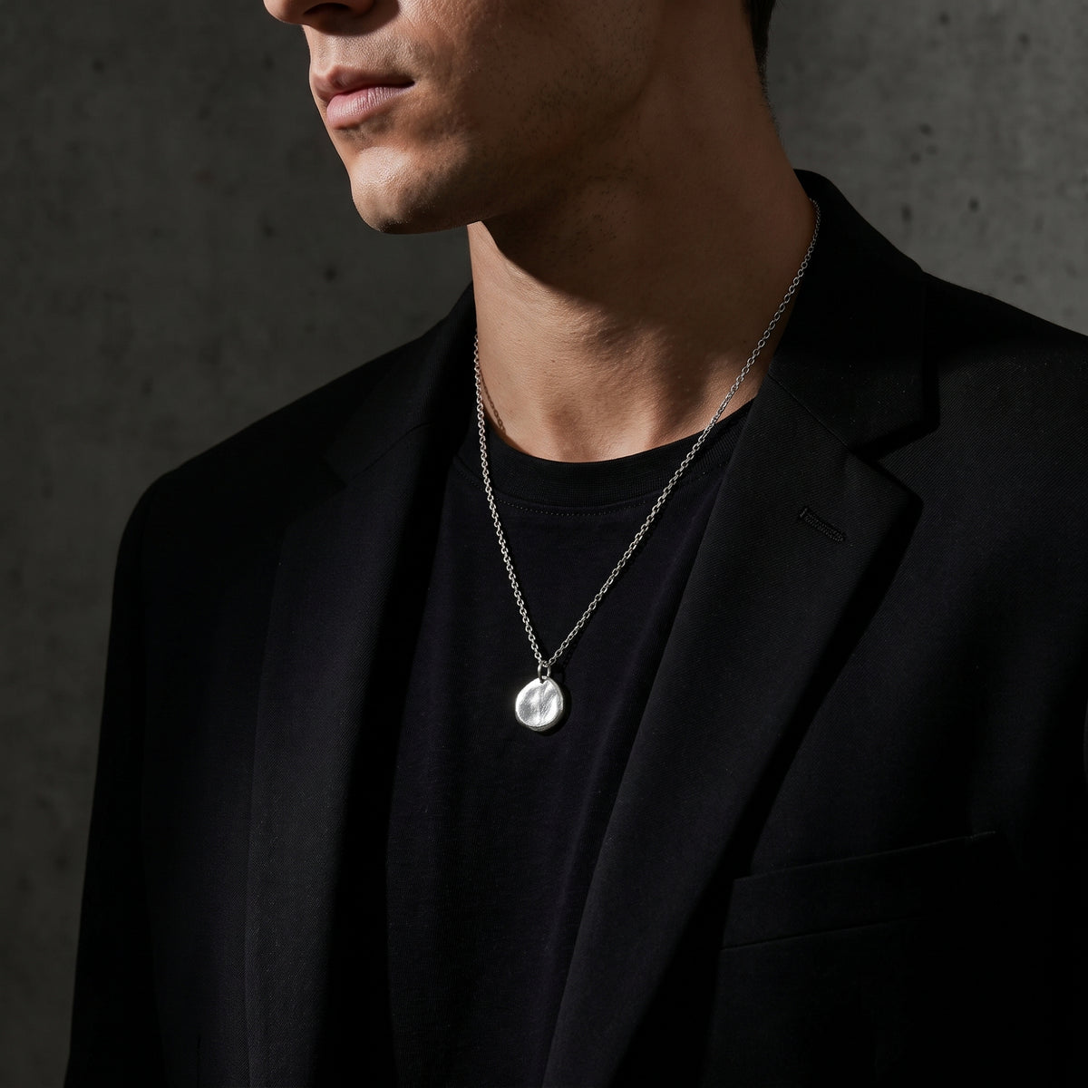 De ketting met hanger Textured Pebble