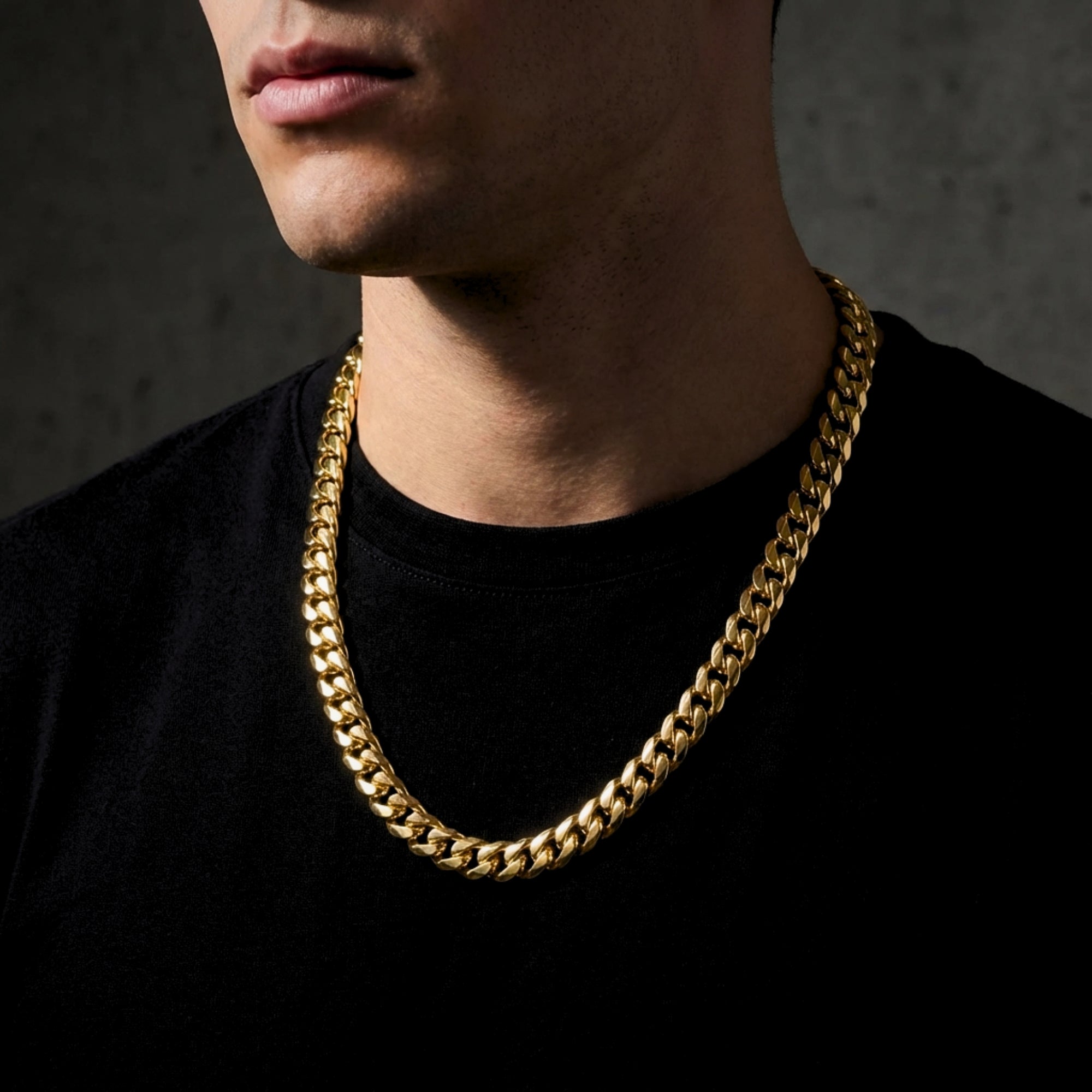 The Titan Cuban Chain - Gold - 10MM