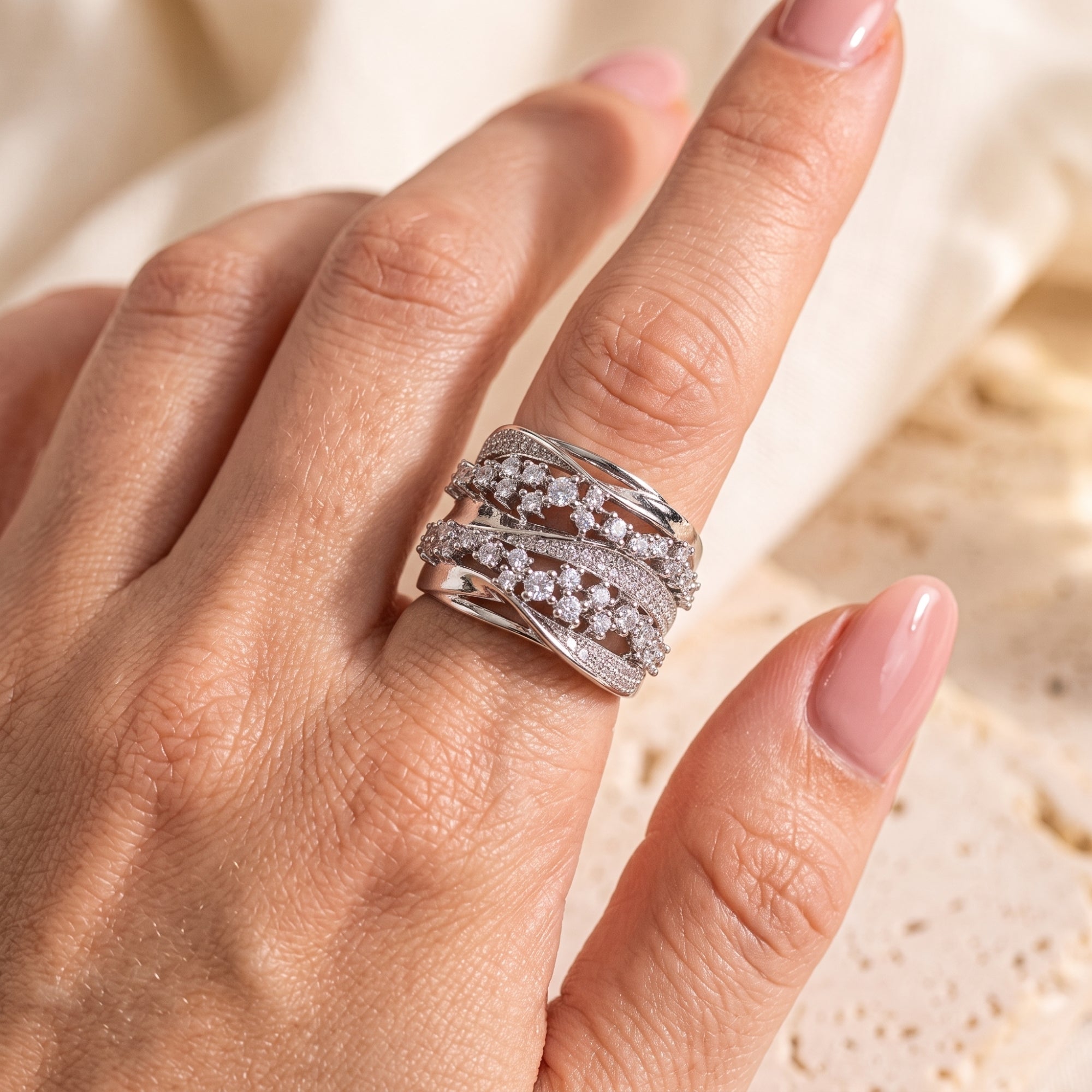 La bague croisée Aurora