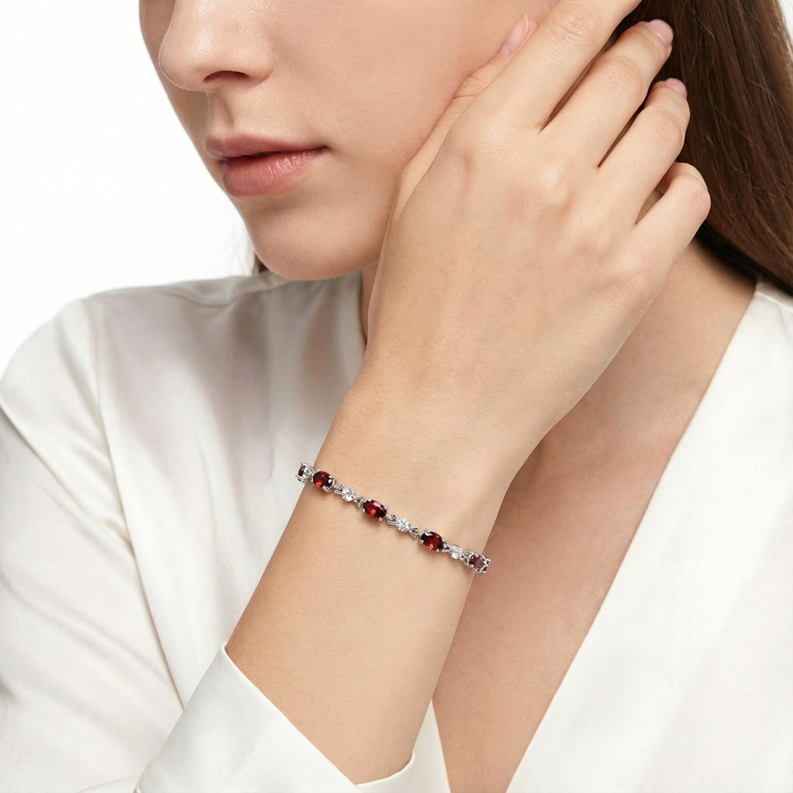 The Melora Oval Bracelet - S925 Sterling Silver