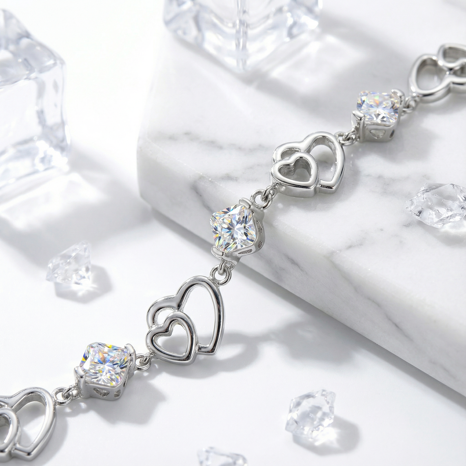 The Elaraea Heart Bracelet - S925 Sterling Silver