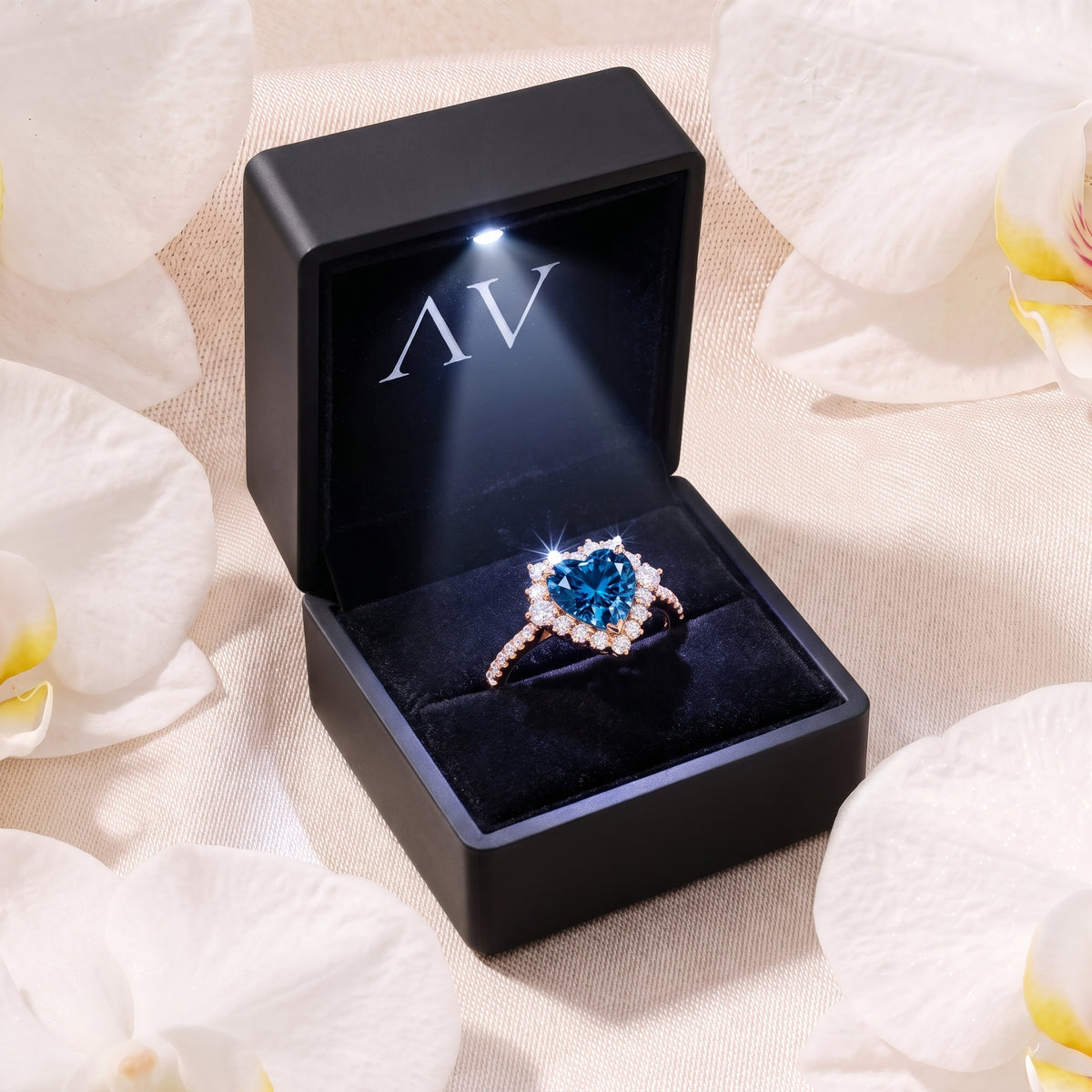 AI0010-HEA-2CT-PAVE-SOLIT - Premium LED Gift Box Presentation