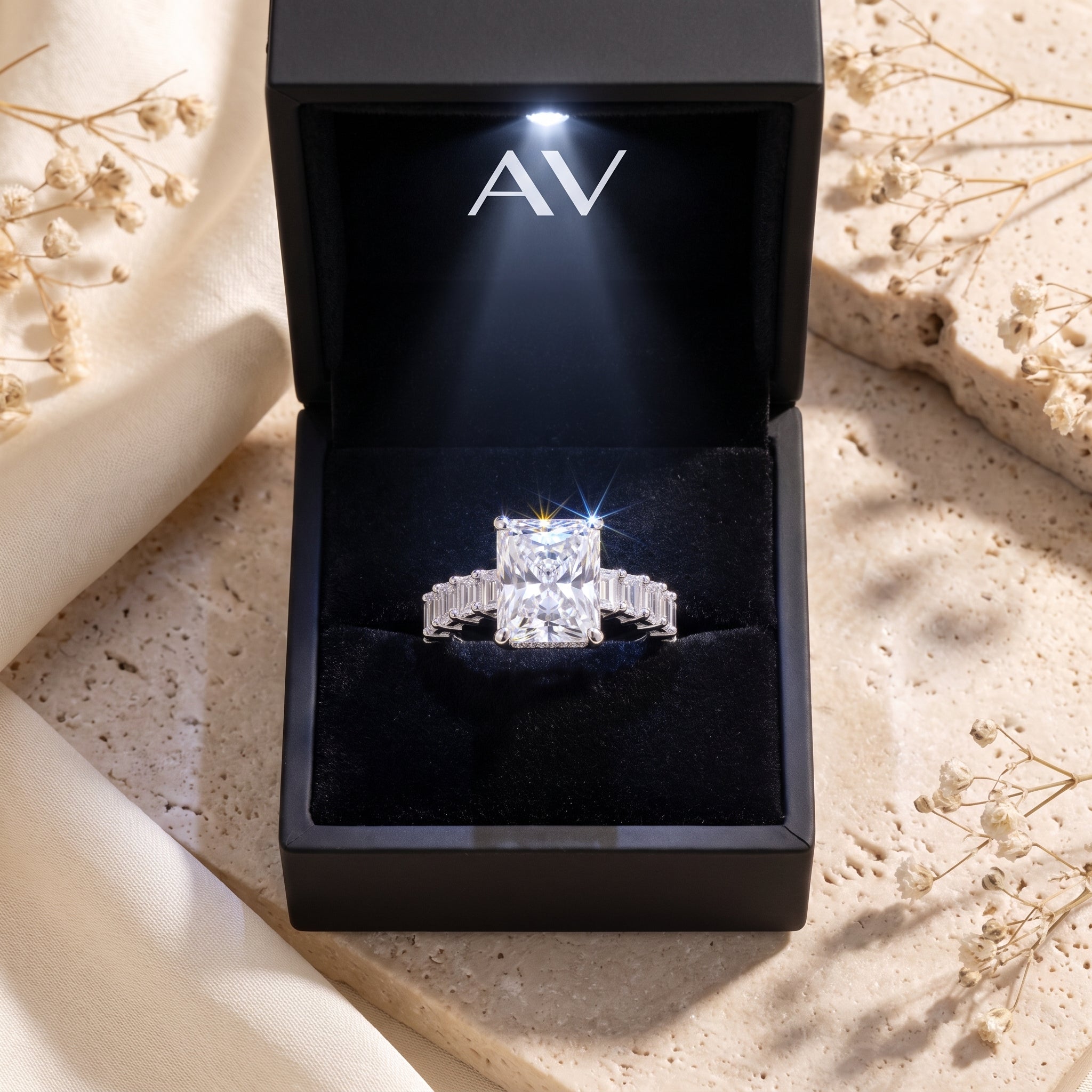 YLQ4604-rings - Premium LED Gift Box Presentation