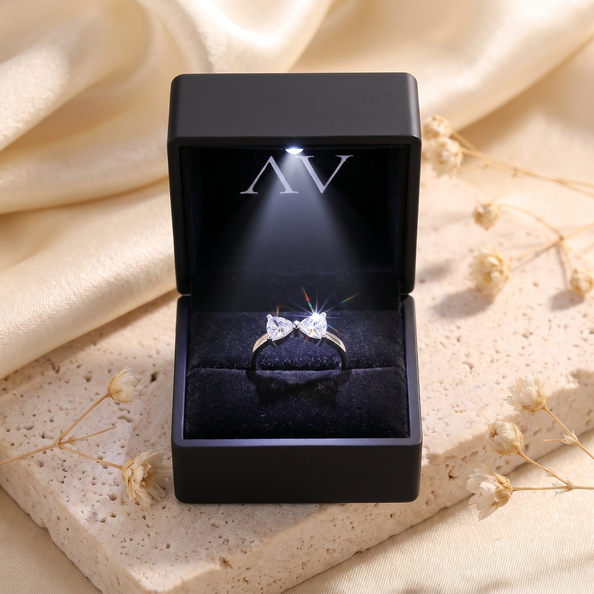 YLQ4638-rings - Premium LED Gift Box Presentation