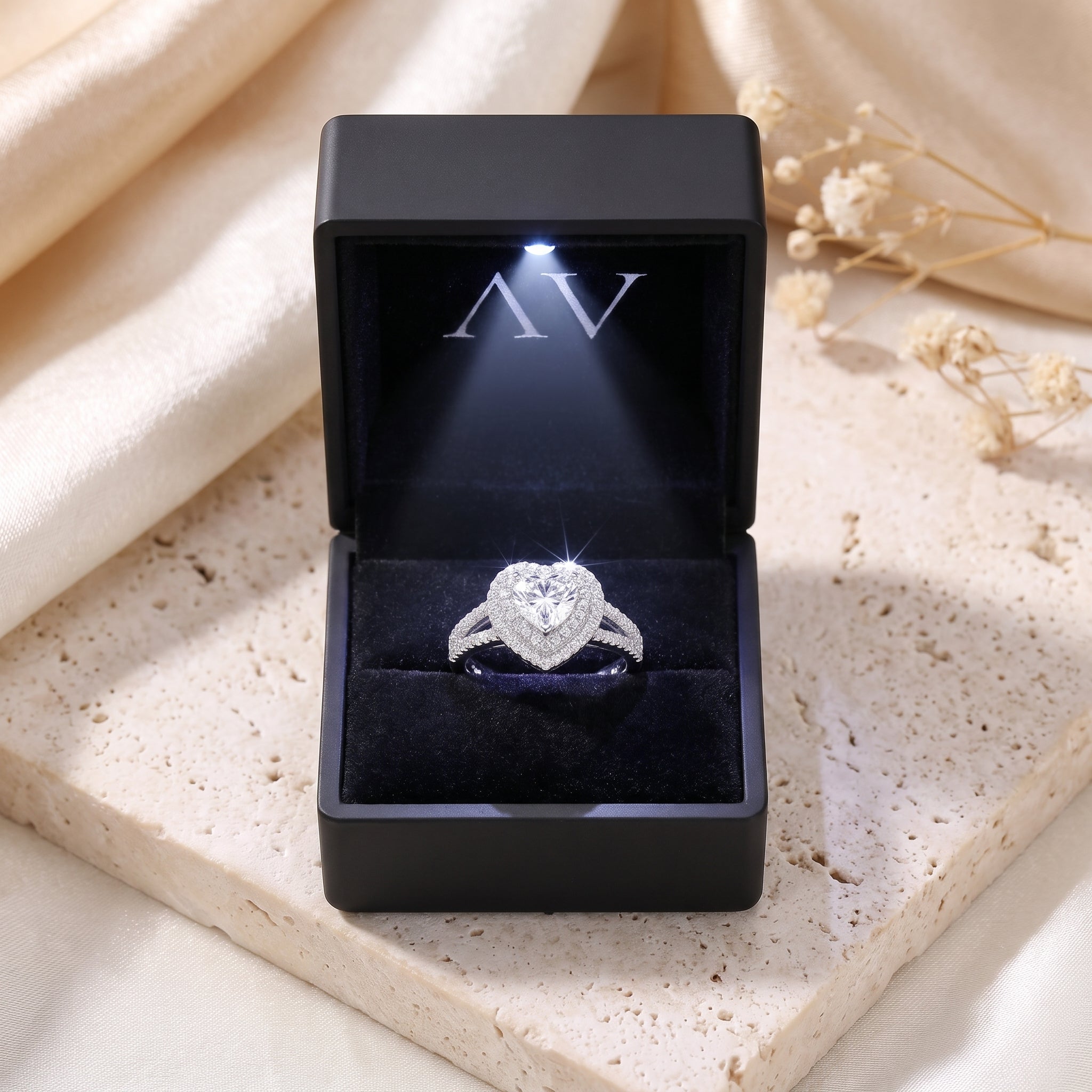YLQ4803-rings - Premium LED Gift Box Presentation