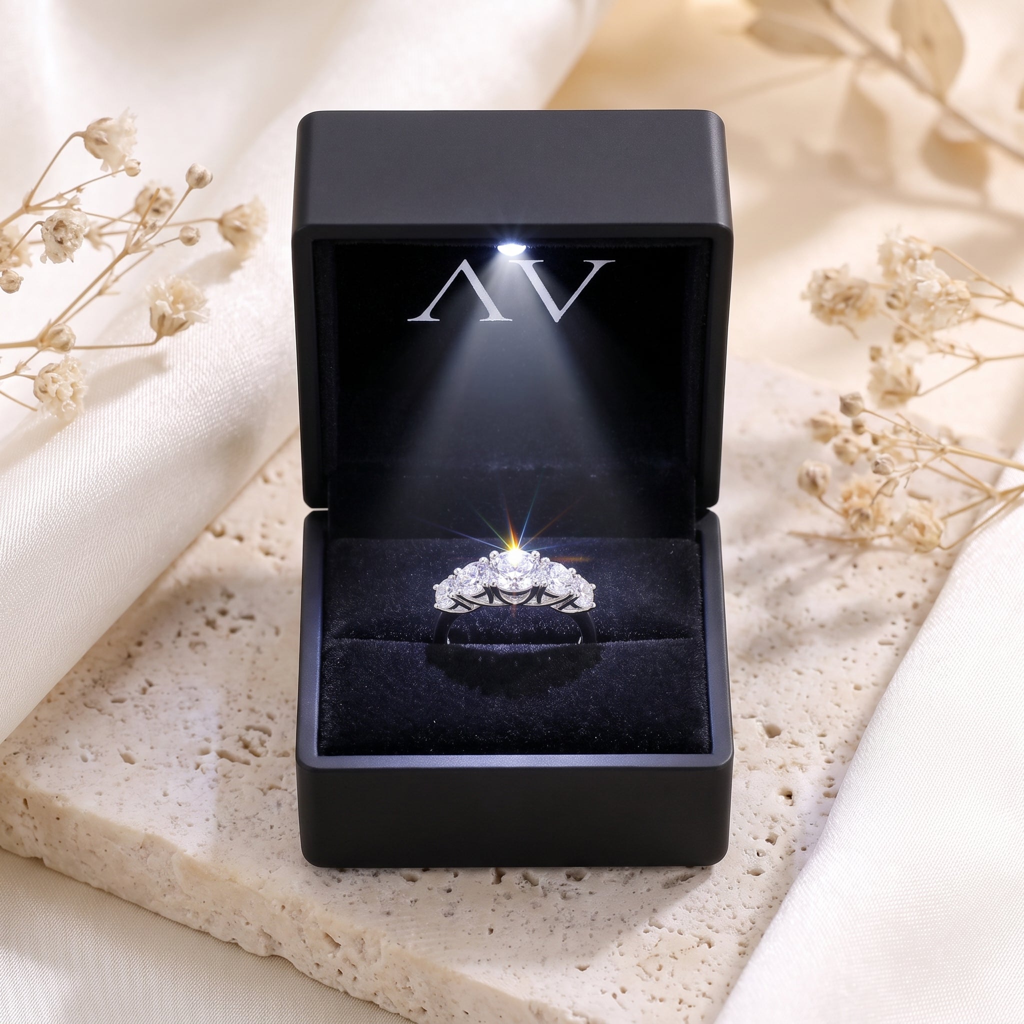 YLQ4831-rings - Premium LED Gift Box Presentation