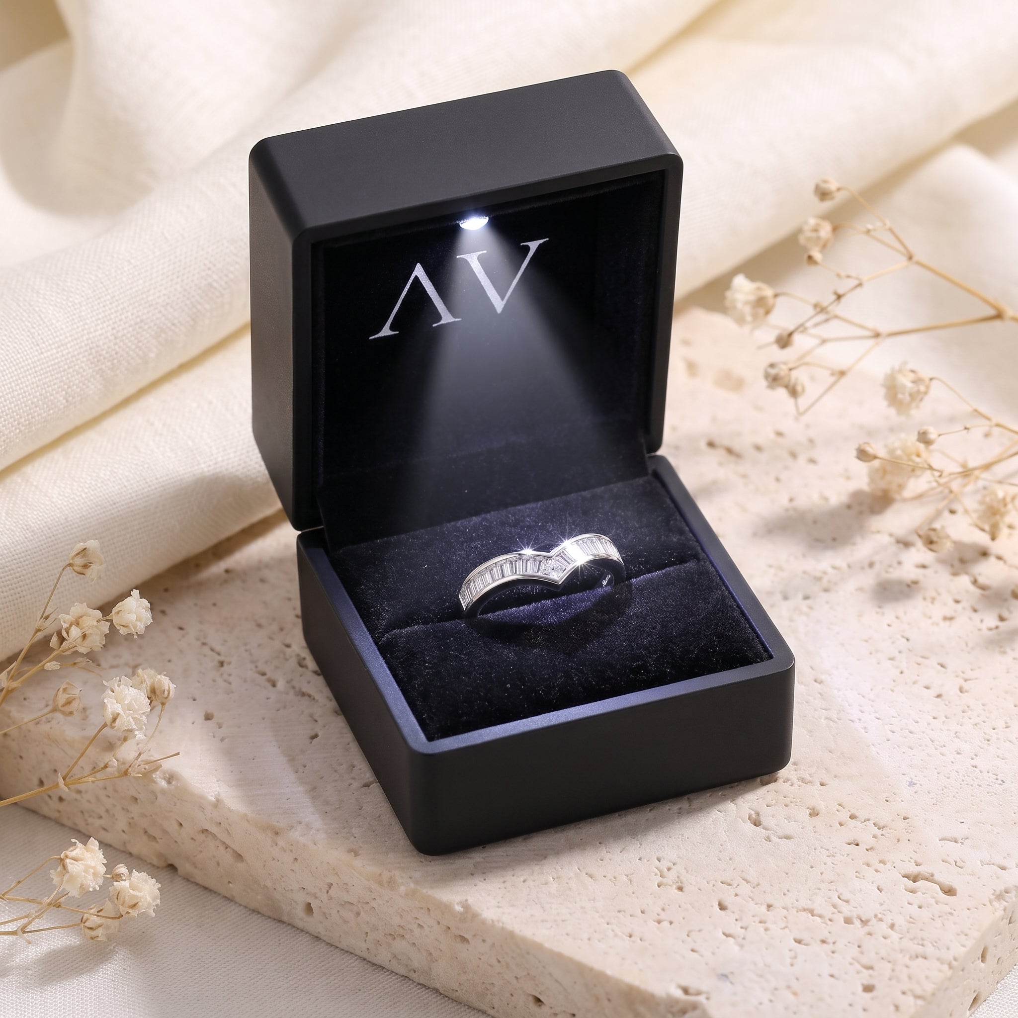YLQ4832-rings - Premium LED Gift Box Presentation