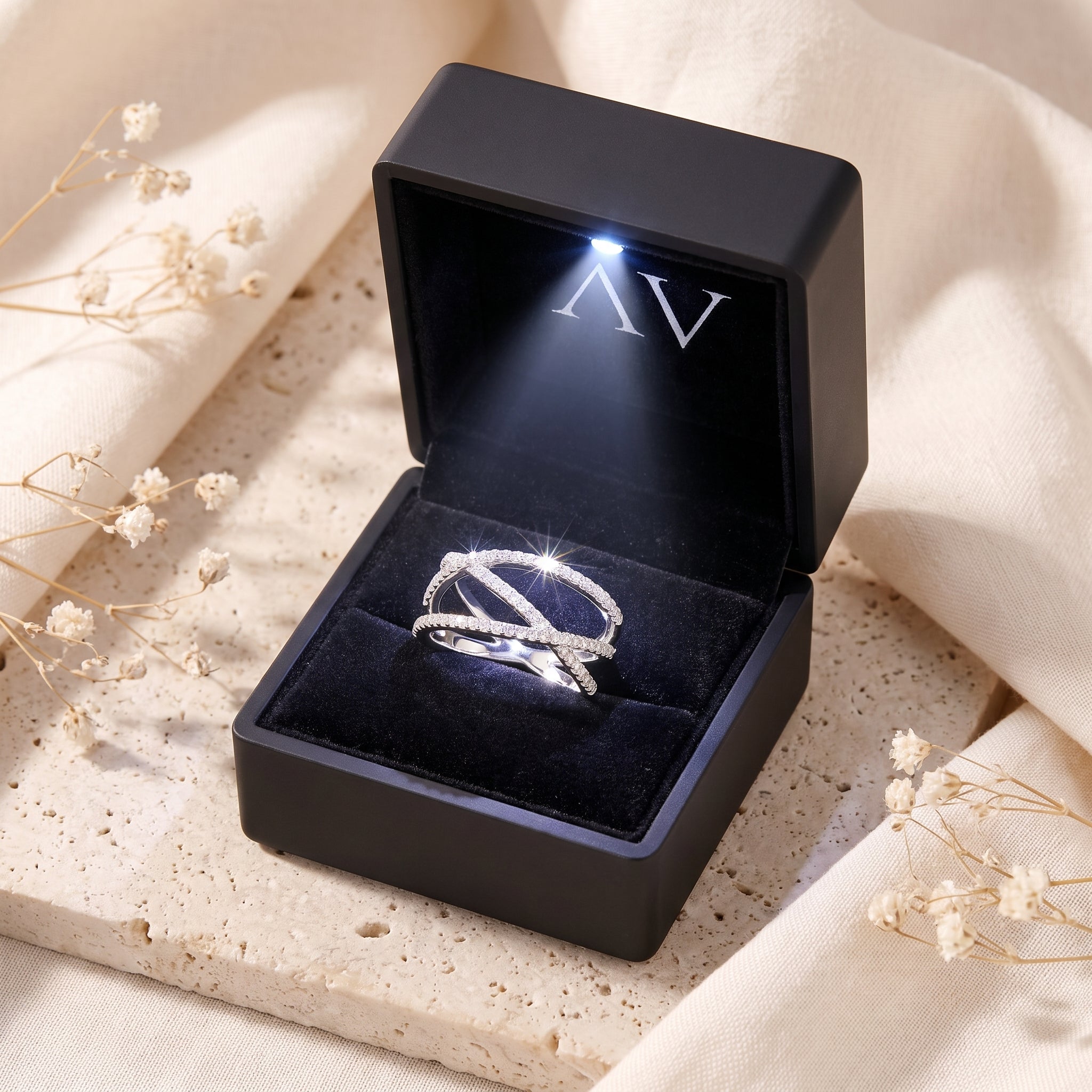 YLQ4836-rings - Premium LED Gift Box Presentation