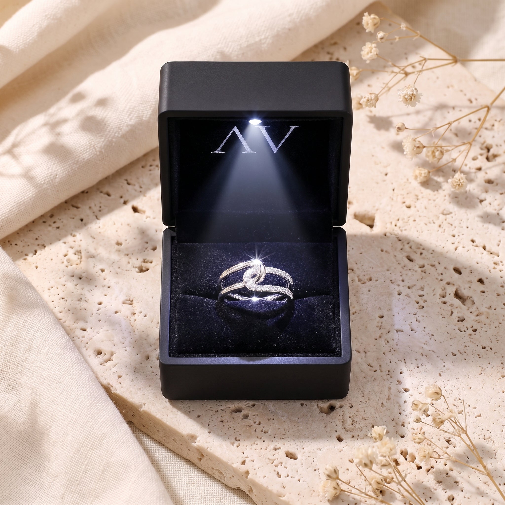 YLQ4846-rings - Premium LED Gift Box Presentation