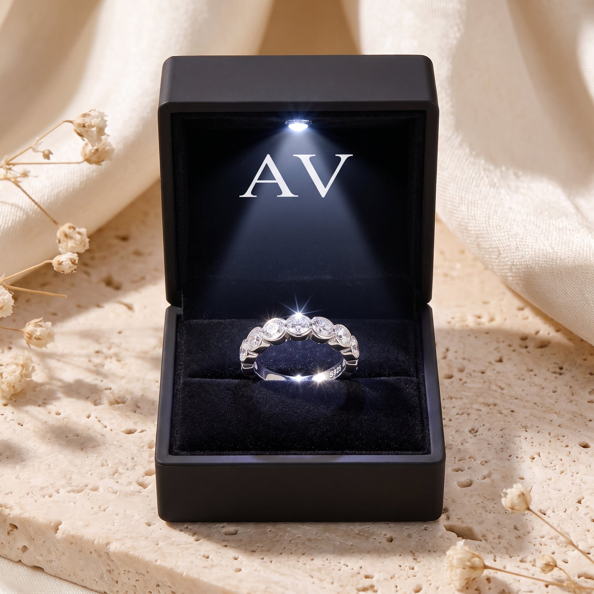 YLQ4868-rings - Premium LED Gift Box Presentation