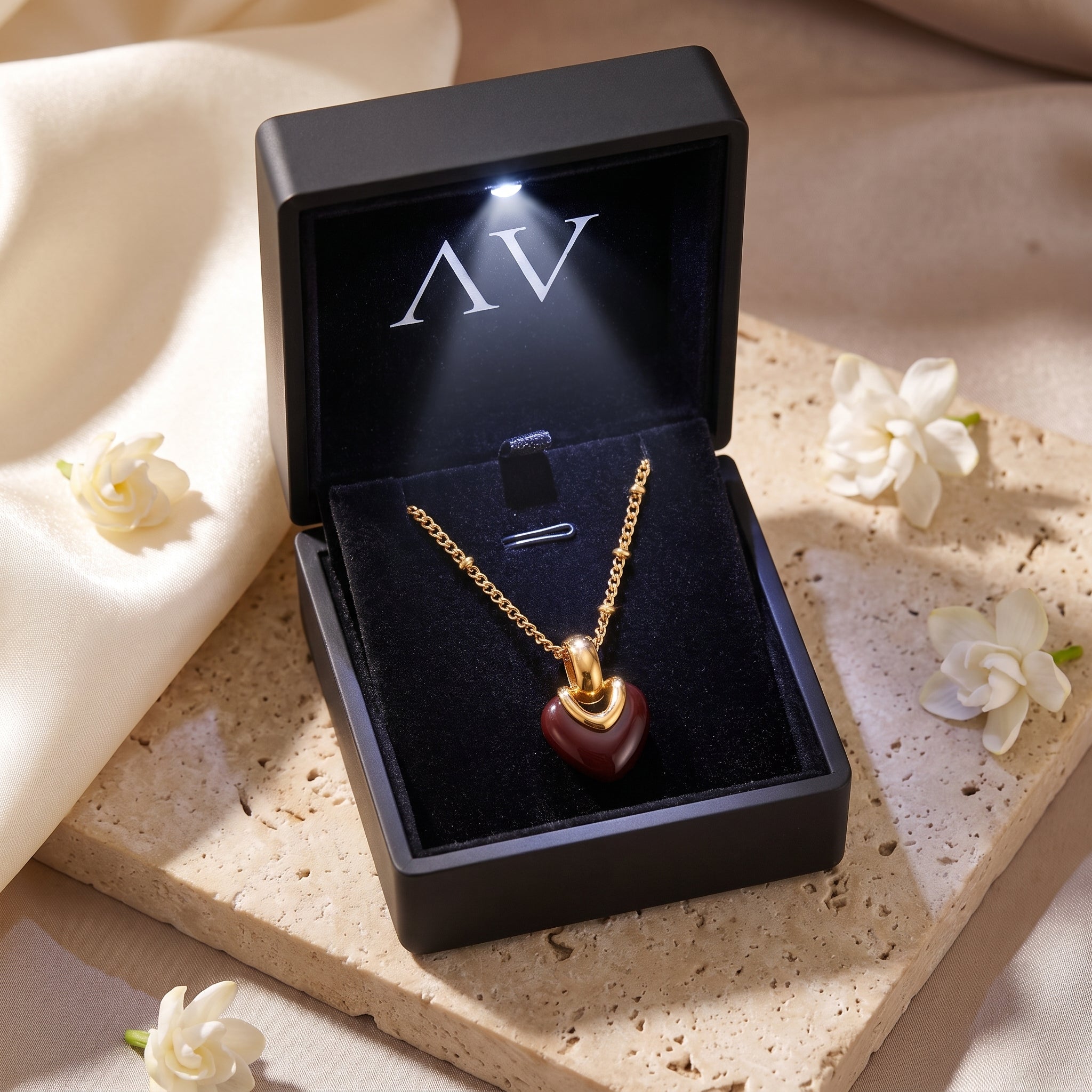 YLQ49032-NECKLACE - Premium LED Gift Box Presentation