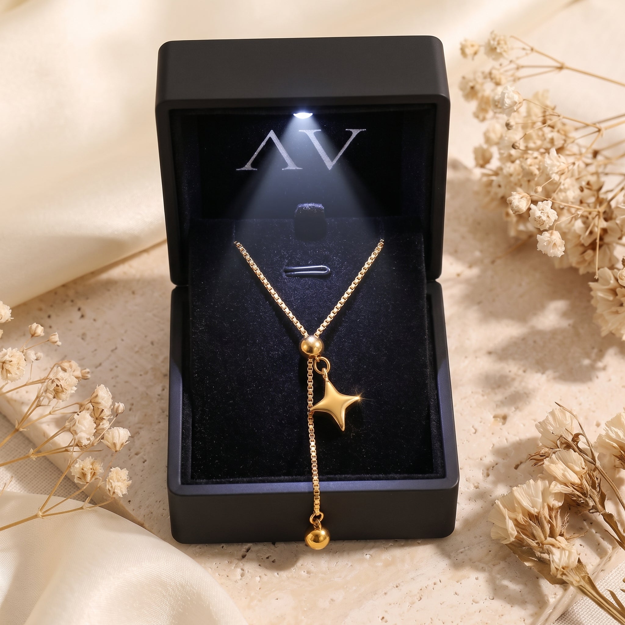YLQ49087-NECKLACE - Premium LED Gift Box Presentation
