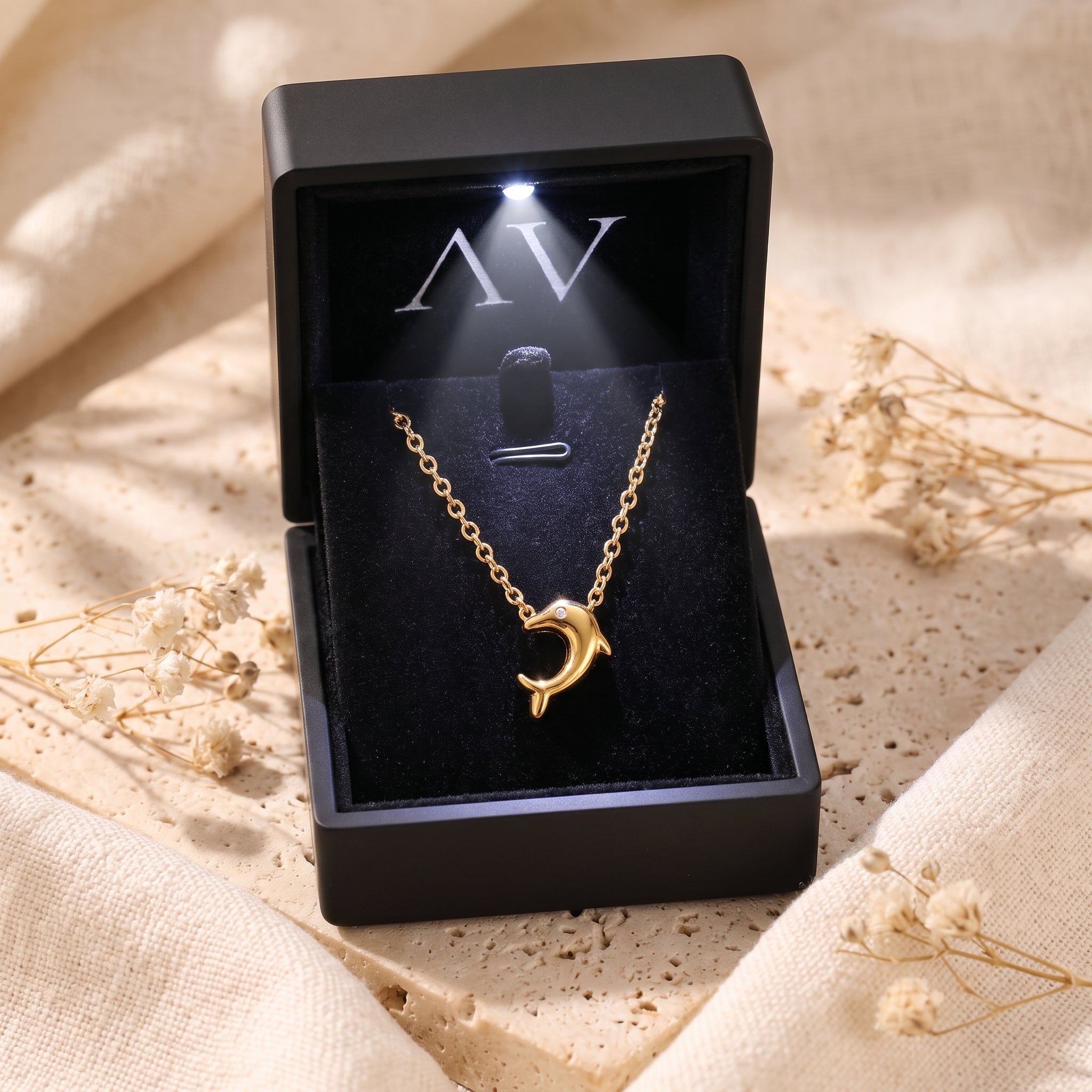 YLQ49122-NECKLACE - Premium LED Gift Box Presentation