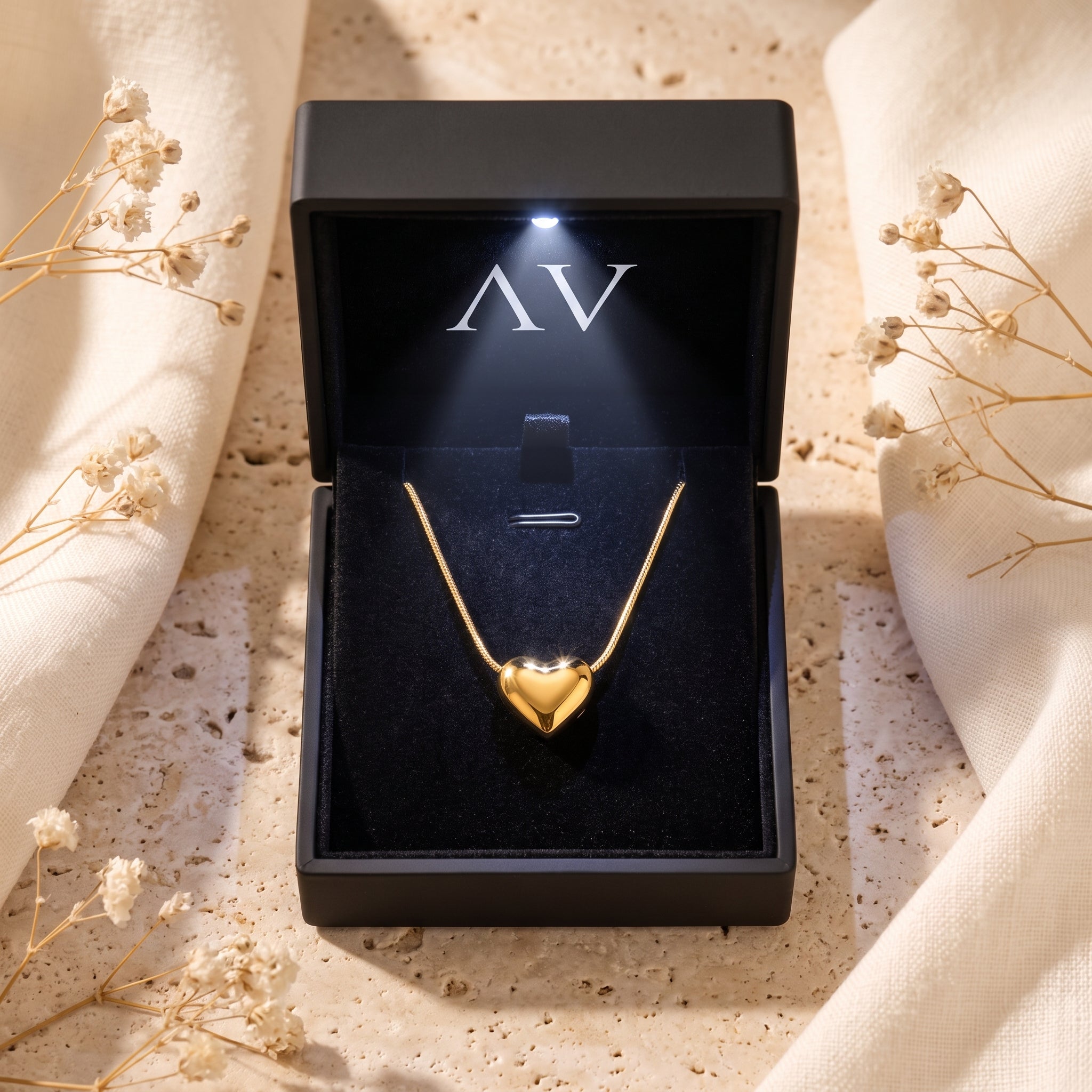 YLQ49383-NECKLACE - Premium LED Gift Box Presentation