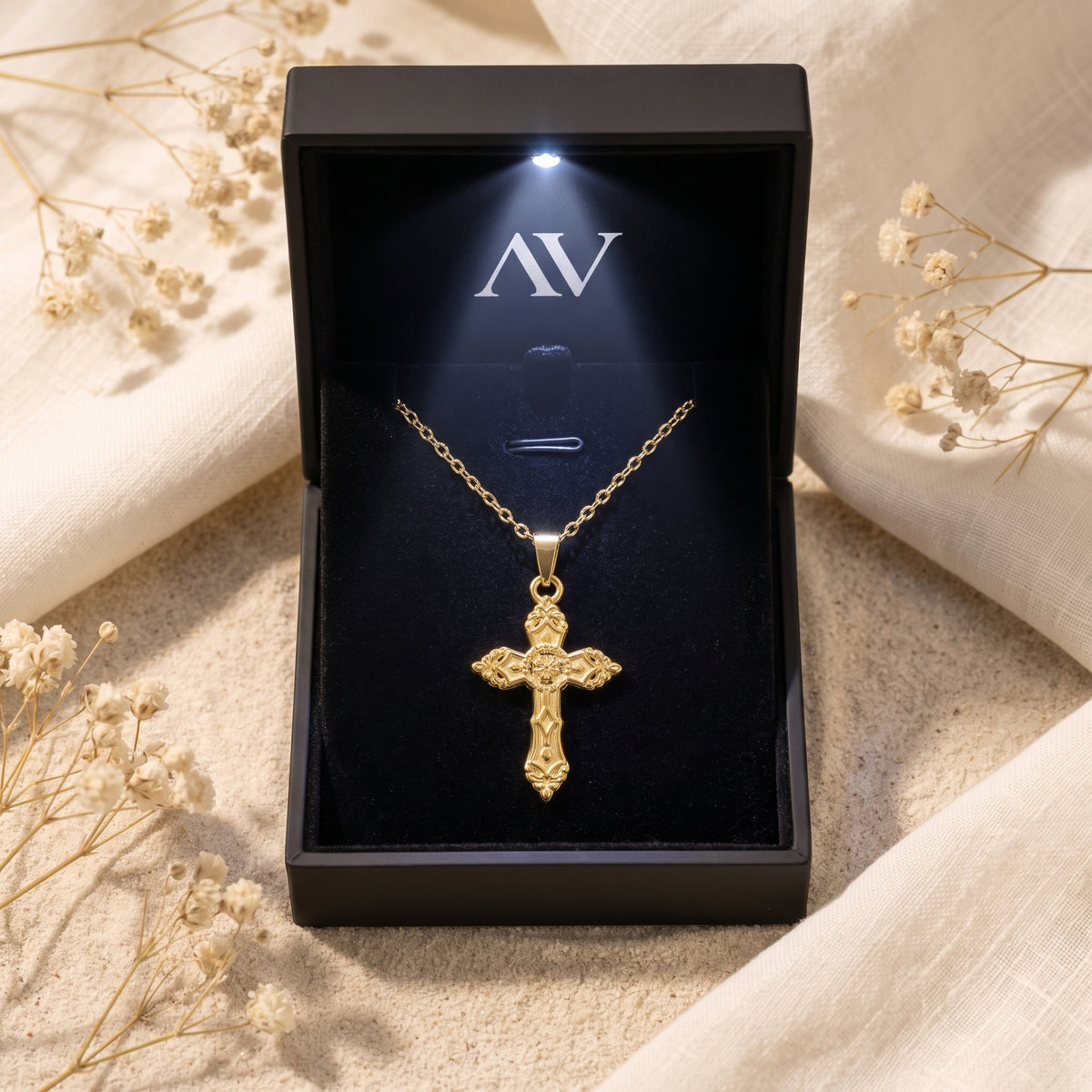 YLQ49650-cross necklace - Premium LED Gift Box Presentation