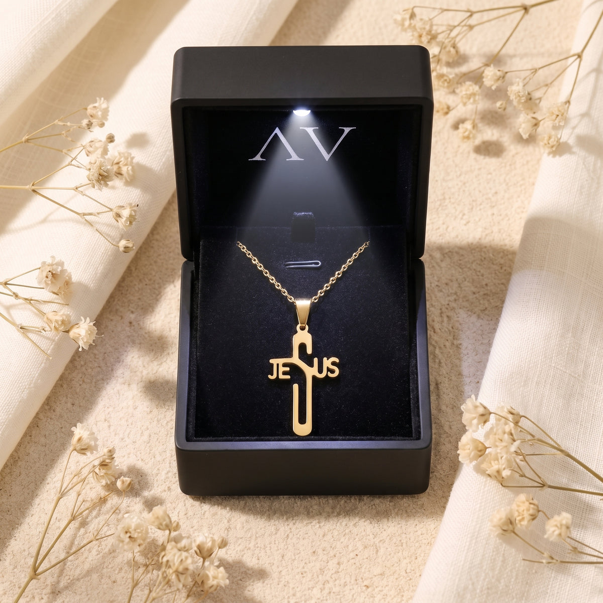 YLQ49684-cross necklace - Premium LED Gift Box Presentation