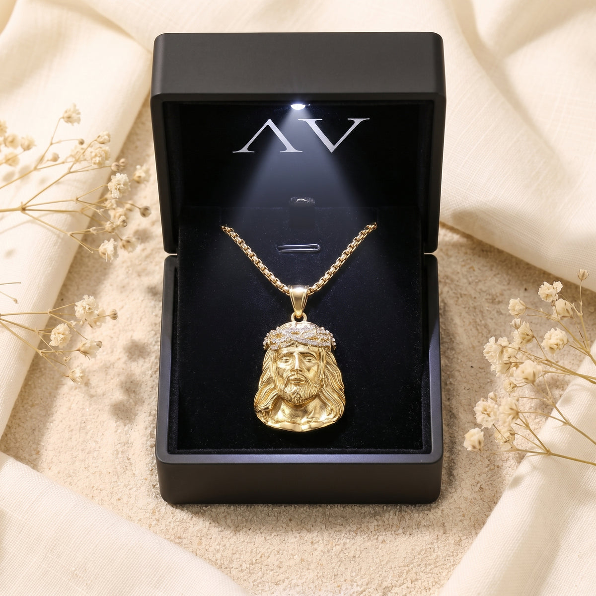 YLQ49700-cross necklace - Premium LED Gift Box Presentation