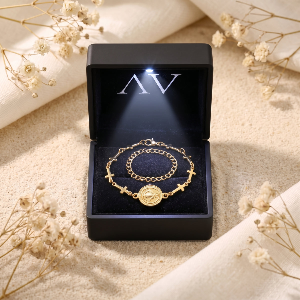 YLQ49785-bracelet - Premium LED Gift Box Presentation