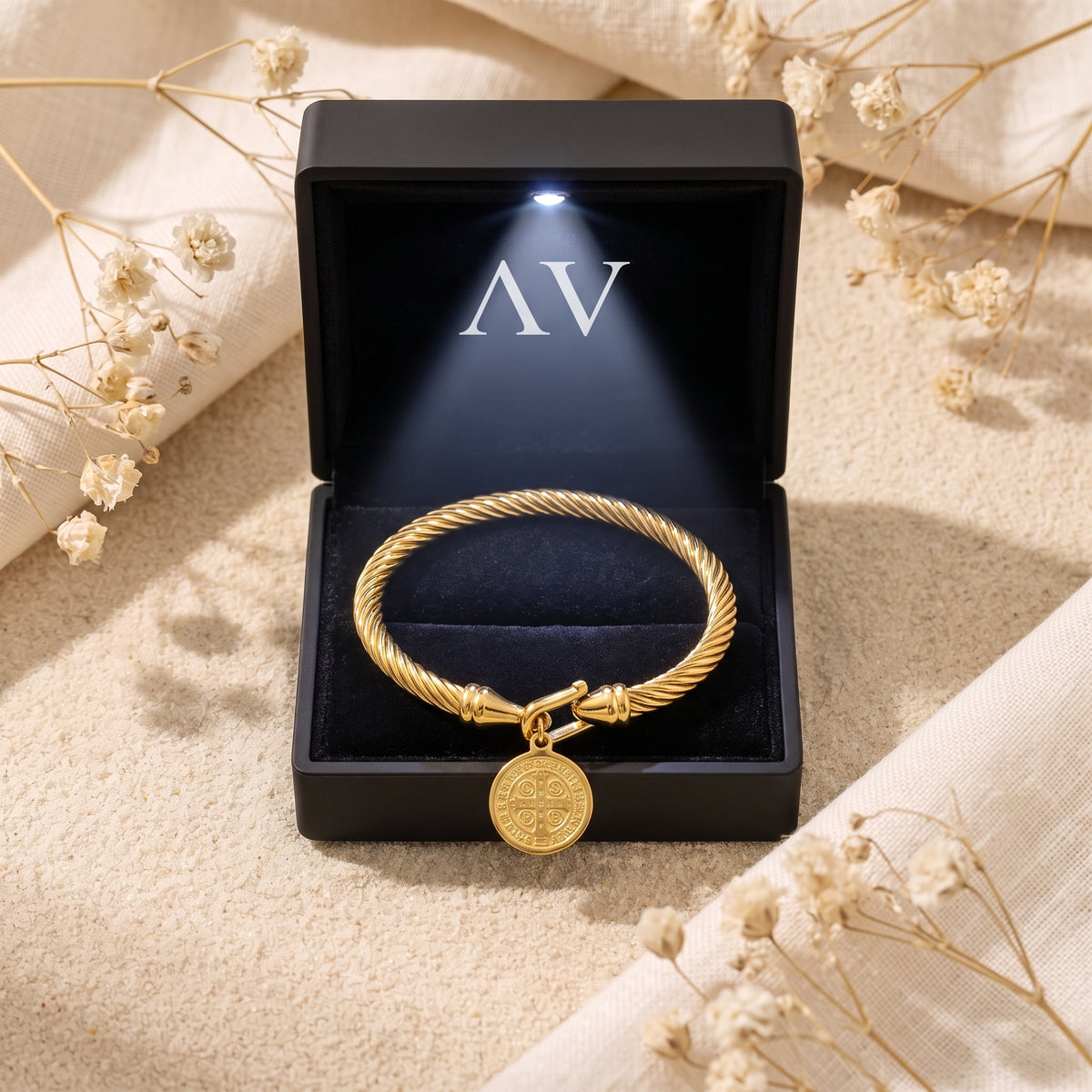 YLQ49789-bracelet - Premium LED Gift Box Presentation
