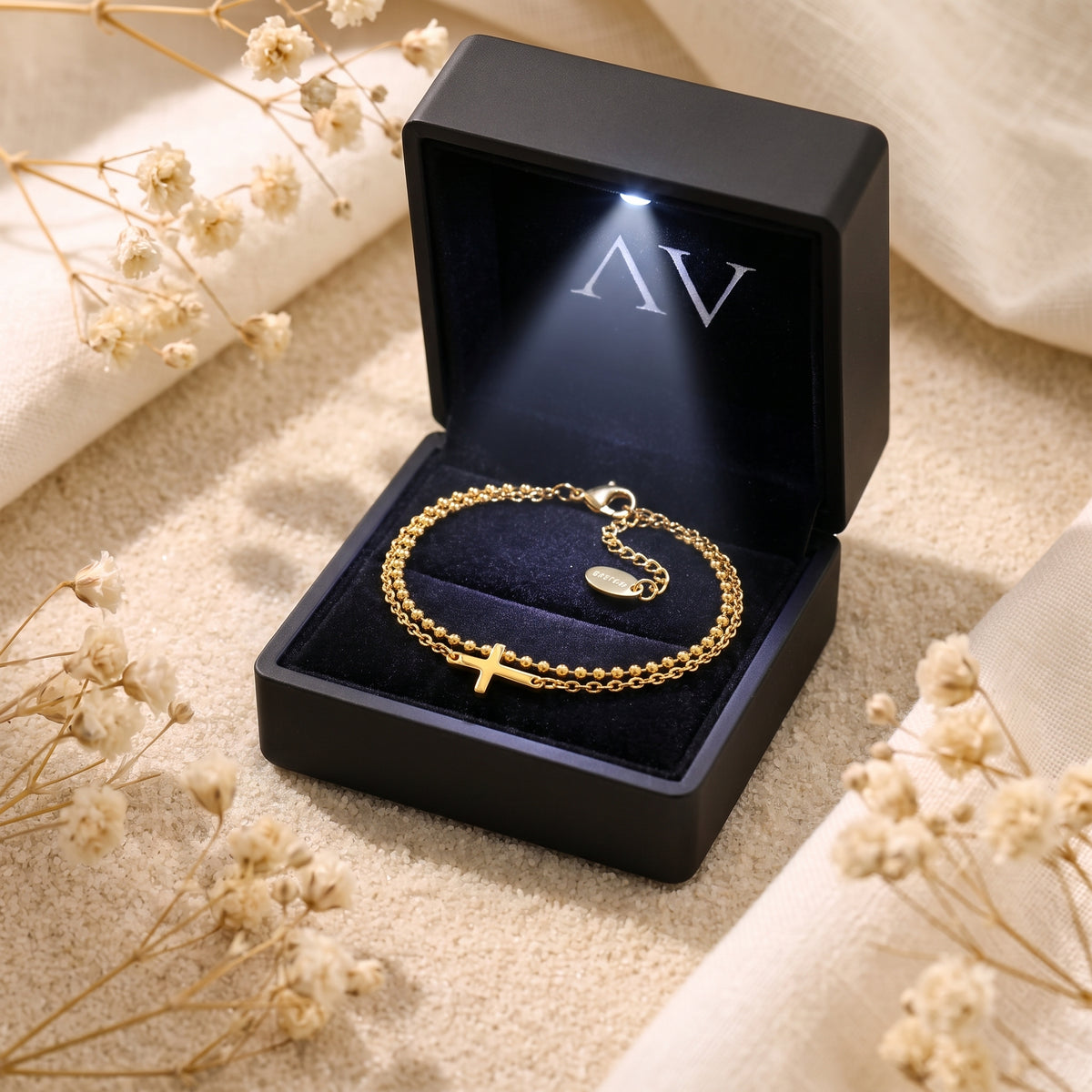 YLQ49792-bracelet - Premium LED Gift Box Presentation