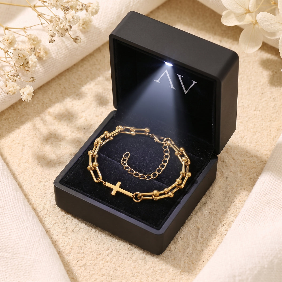 YLQ49810-bracelet - Premium LED Gift Box Presentation