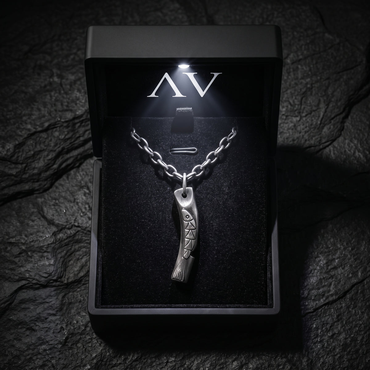 YLQ49959-Necklace - Premium LED Gift Box Presentation