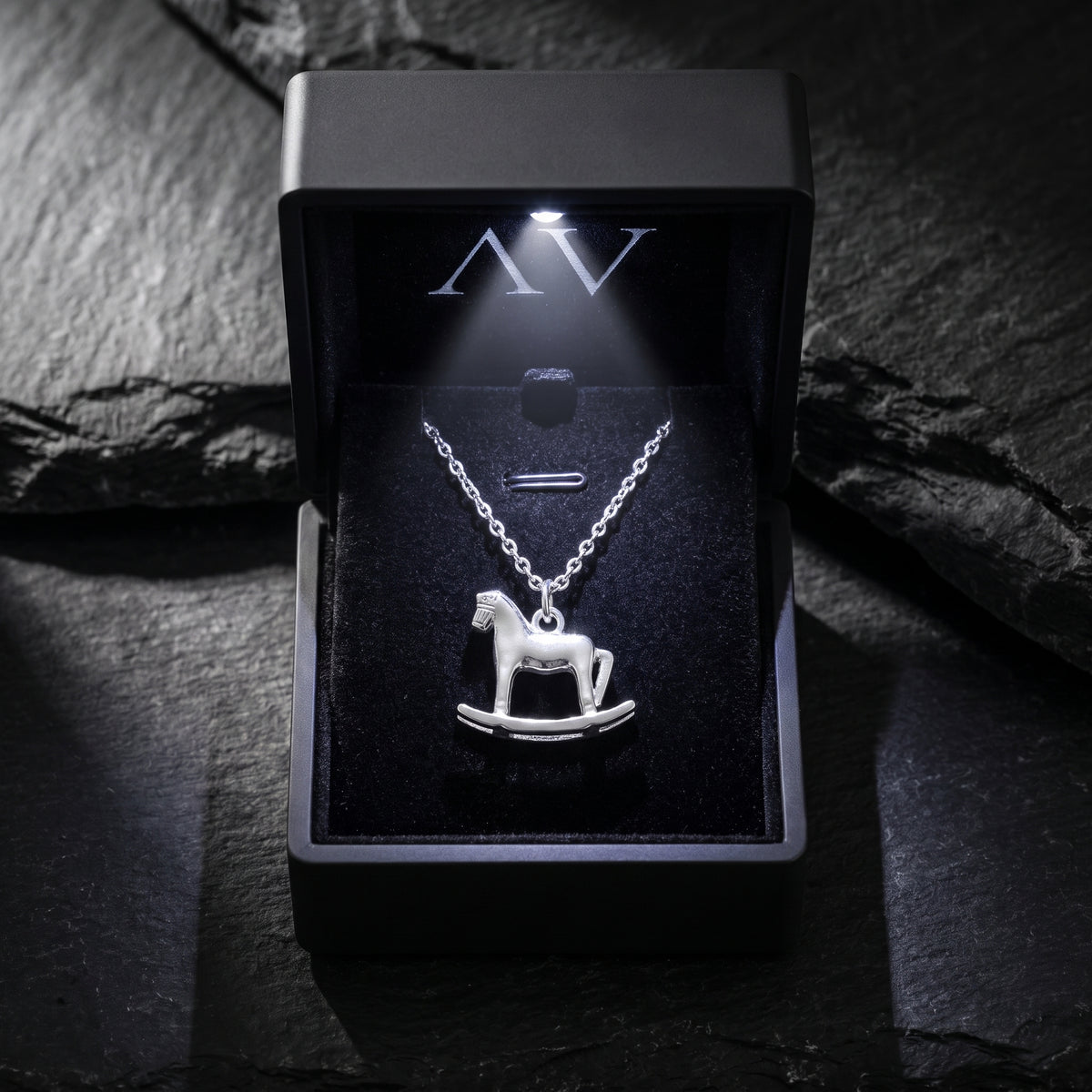 YLQ50122-Necklace - Premium LED Gift Box Presentation