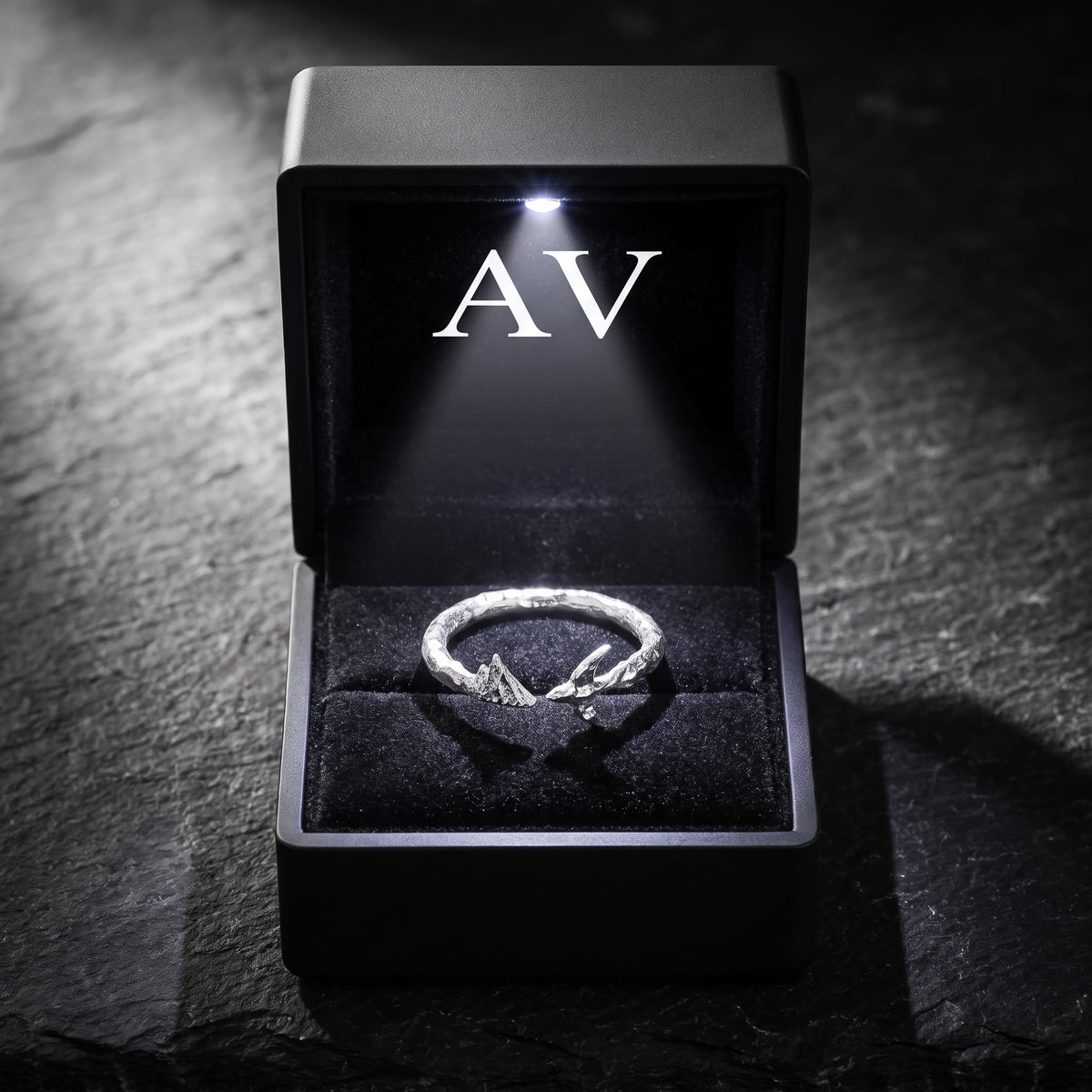 YLQ50187-rings - Premium LED Gift Box Presentation