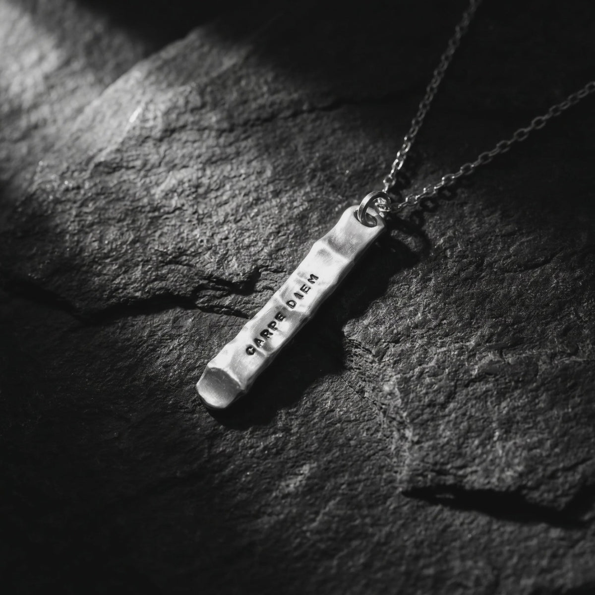 YLQ50119-Necklace rotation video