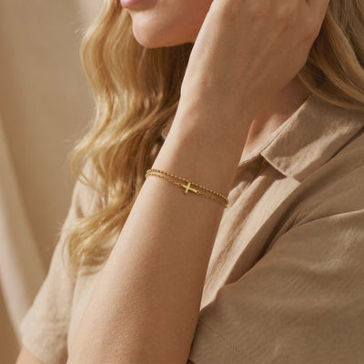 YLQ49792-bracelet lifestyle video