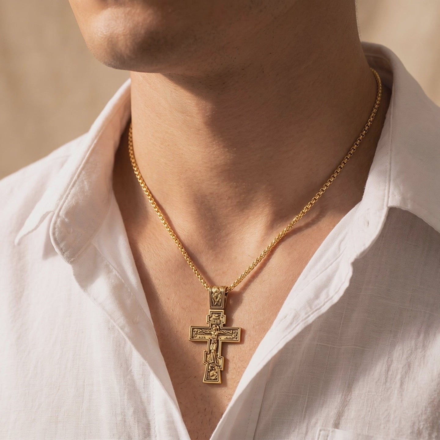 YLQ49661-cross necklace lifestyle video