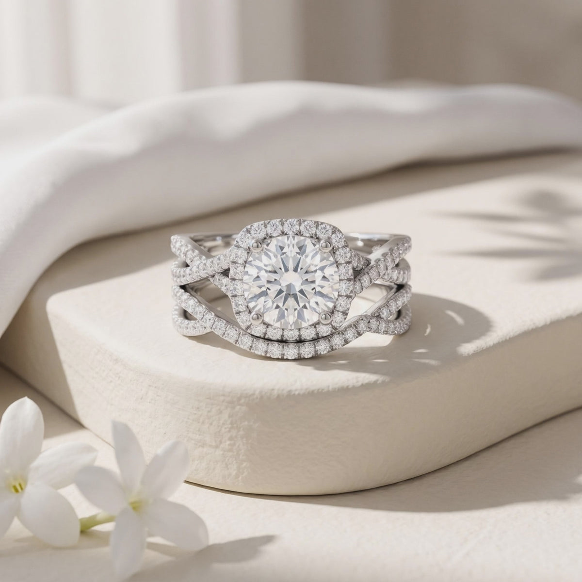 Round Cut 2Pcs Diamond Bridal Ring Set — Hero video (10 seconds)