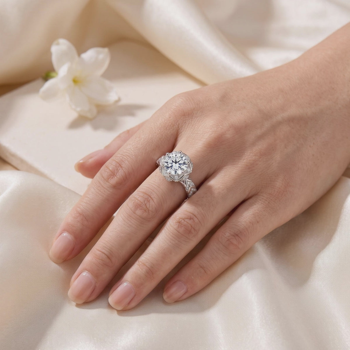 2CT Round Cut Halo Moissanite Ring — Lifestyle video (10 seconds)