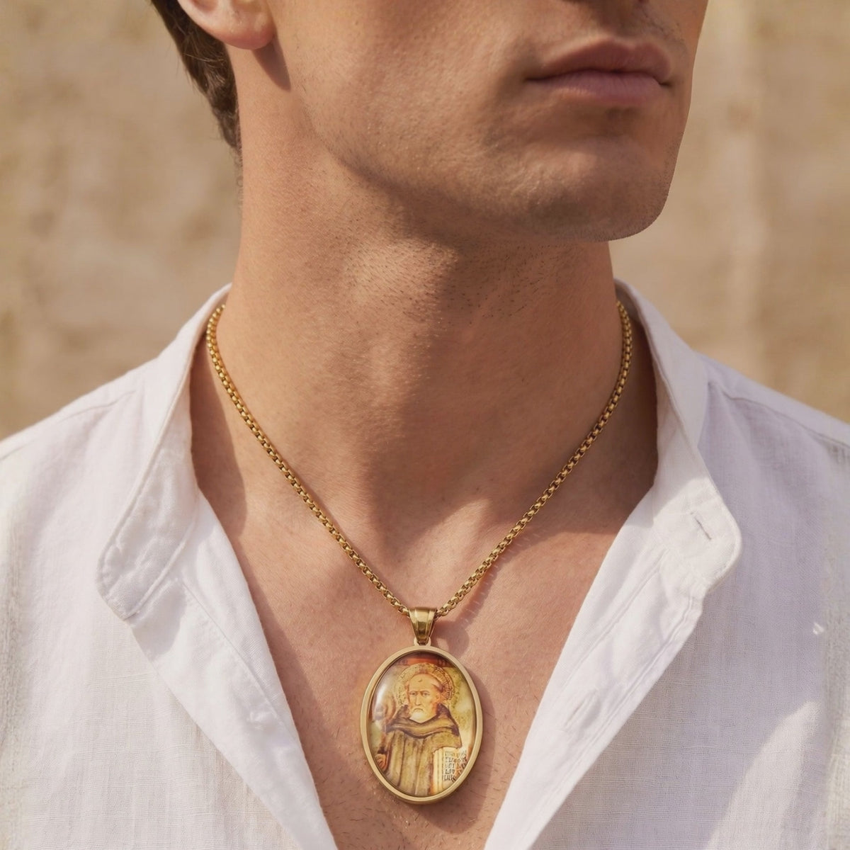 YLQ50592-Necklace lifestyle video