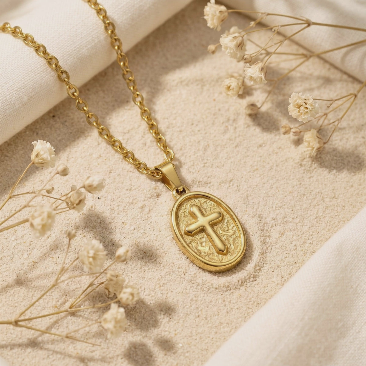 YLQ49642-cross necklace rotation video