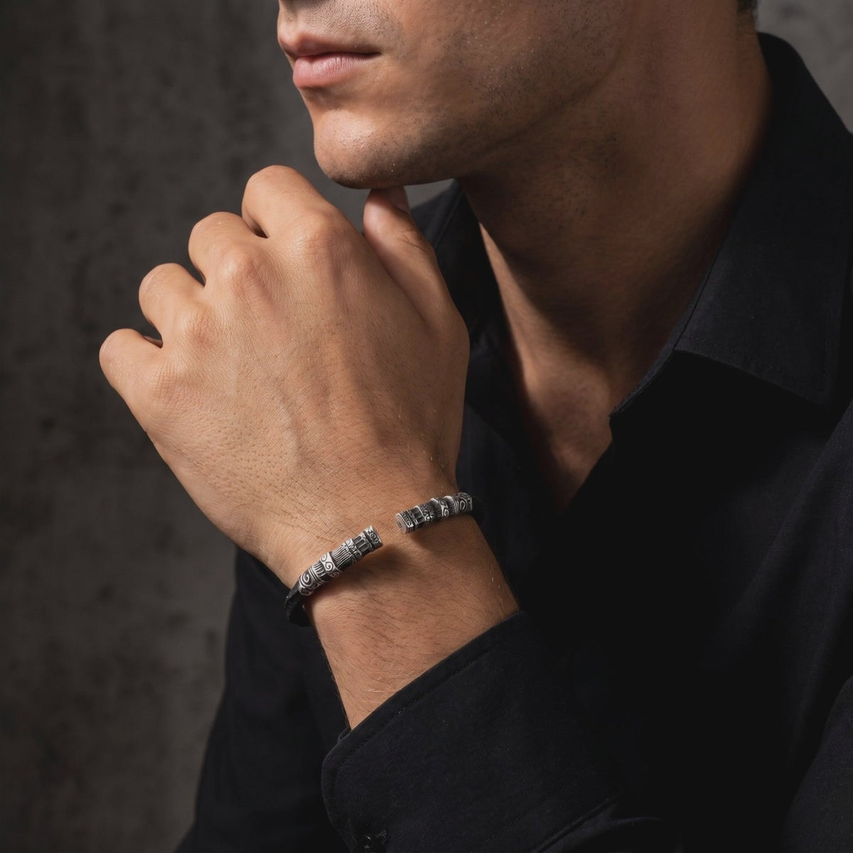 YLQ50081-bracelet lifestyle video