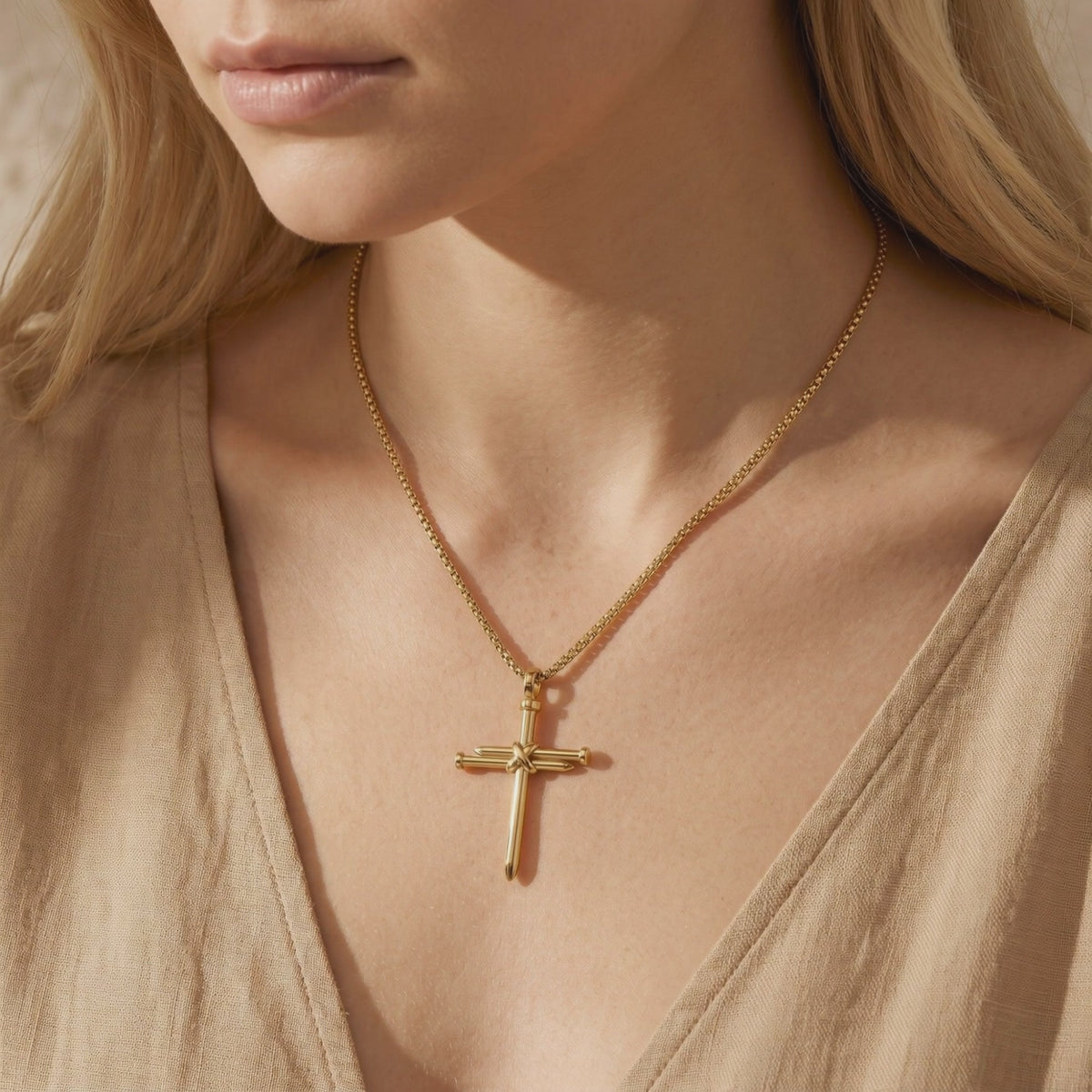 YLQ49648-cross necklace lifestyle video