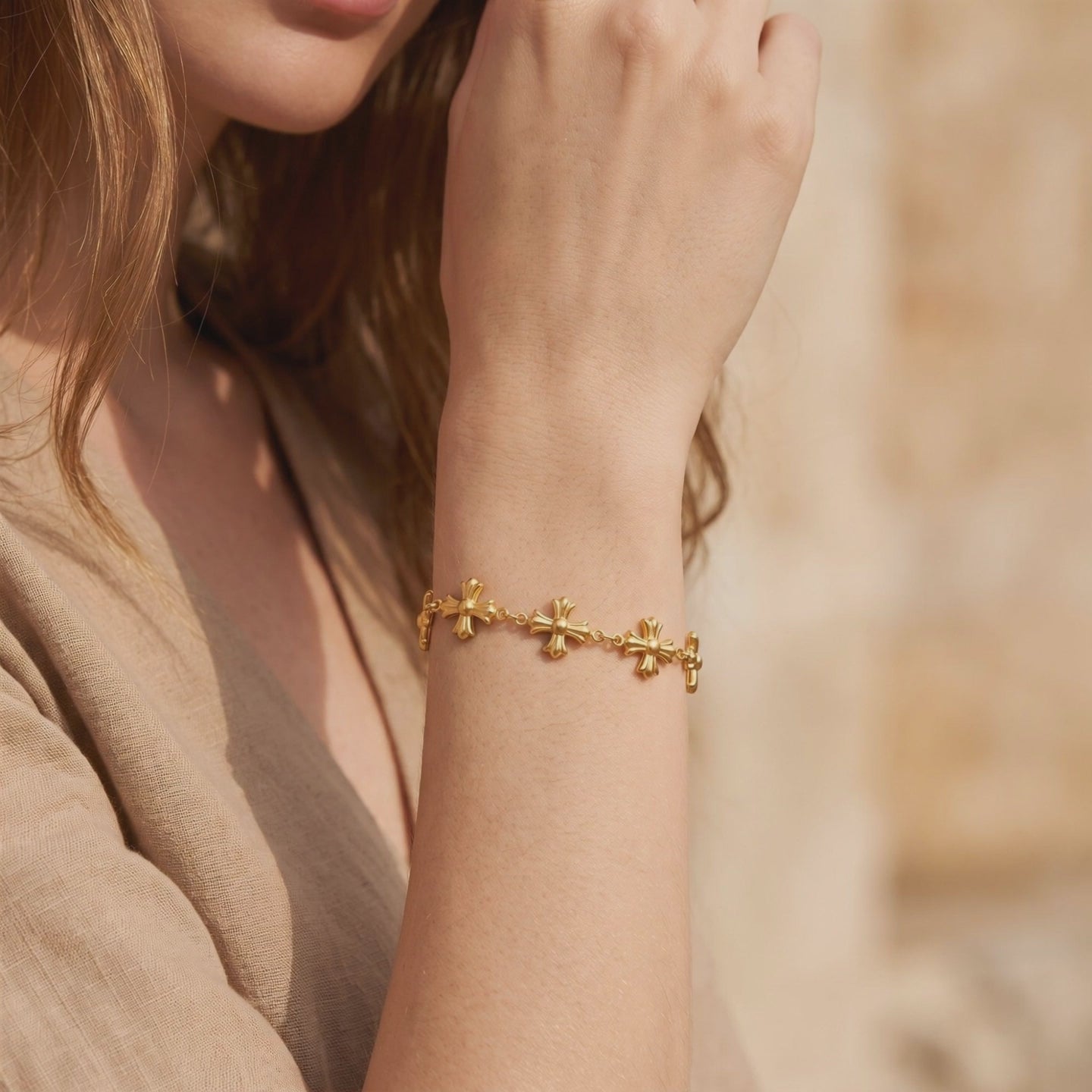 YLQ49614-bracelet lifestyle video