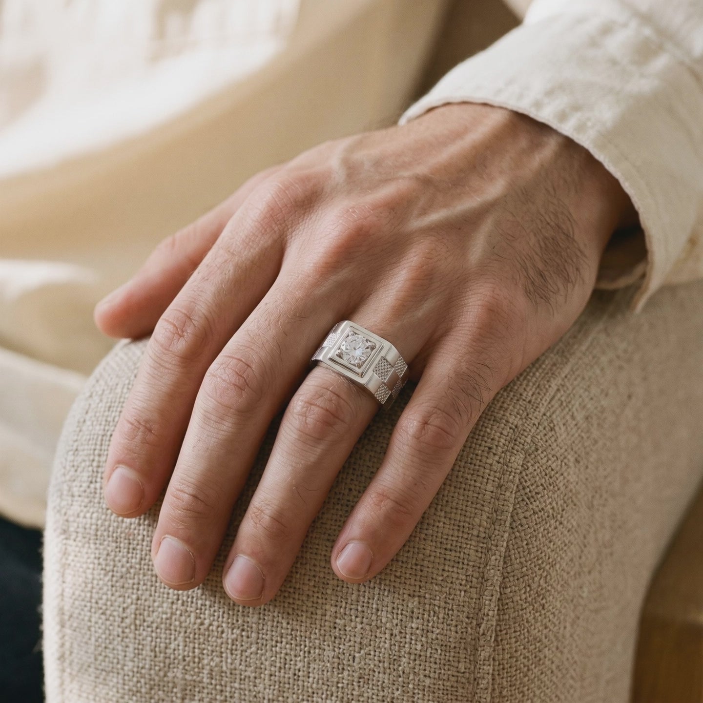 Checkered Men's 1CT Moissanite Wedding Band — Lifestyle video (10 seconds)