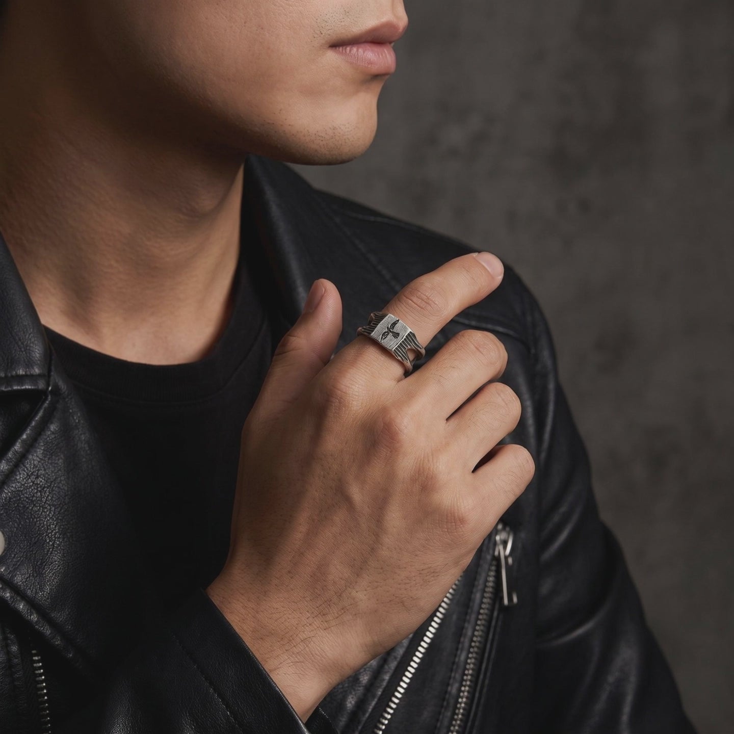 YLQ49967-rings lifestyle video