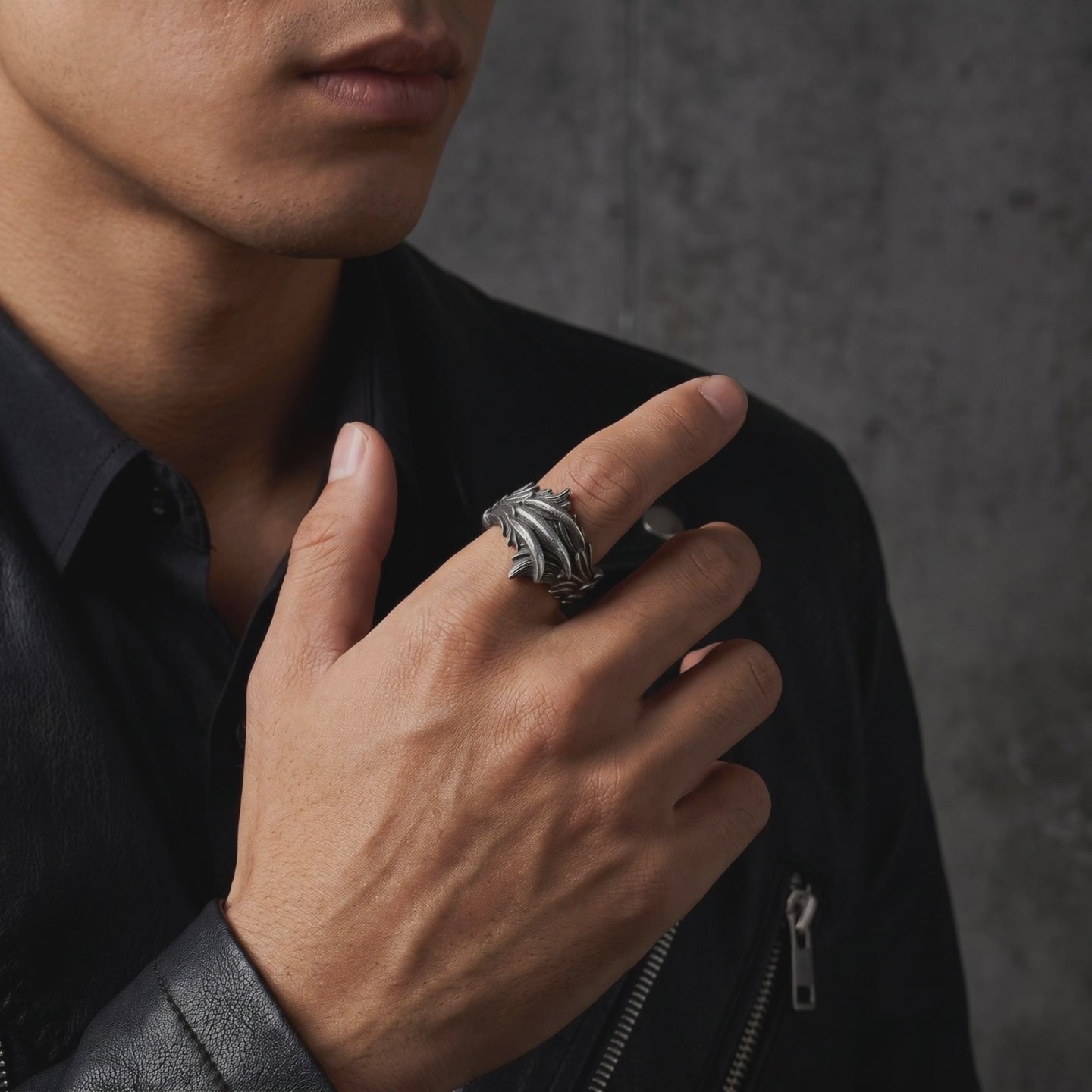 YLQ49989-rings lifestyle video