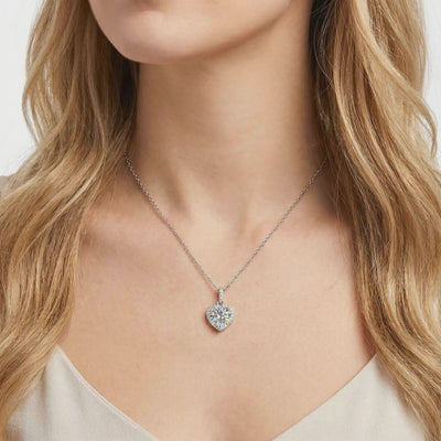 Heart simulated diamond necklace in solid gold.