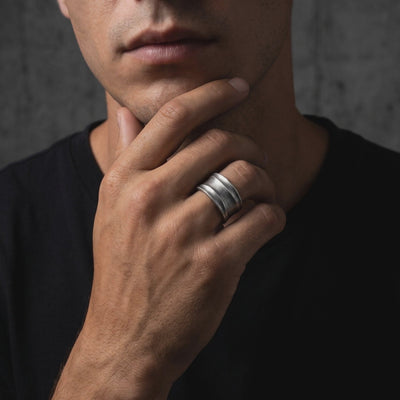 YLQ49978-rings lifestyle video