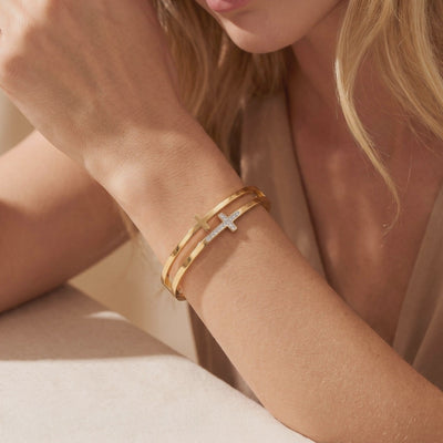 YLQ49788-bracelet lifestyle video