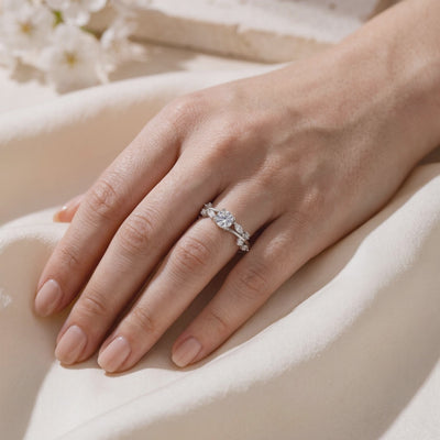 Vintage Moissanite Vine Ring — Lifestyle video (10 seconds)